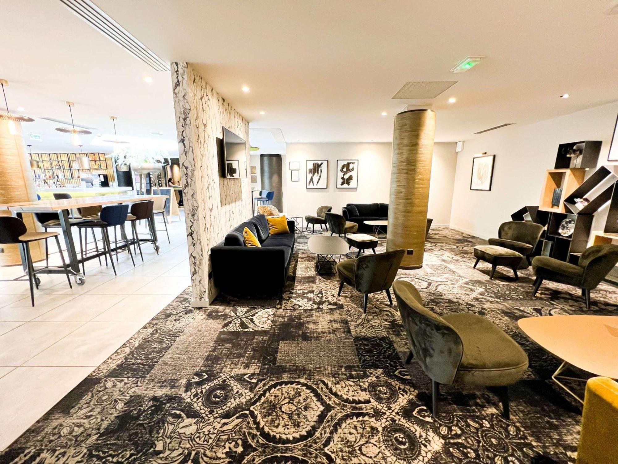 Mercure Pau Palais Des Sports المظهر الخارجي الصورة