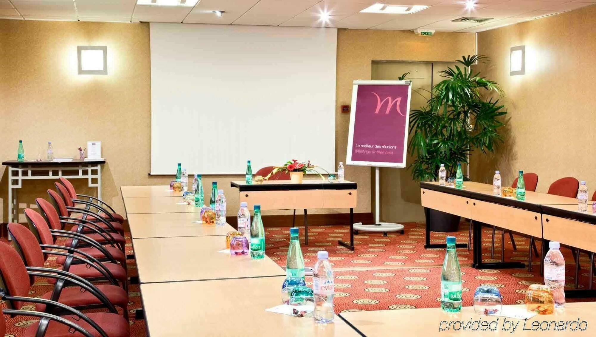 Mercure Pau Palais Des Sports المطعم الصورة